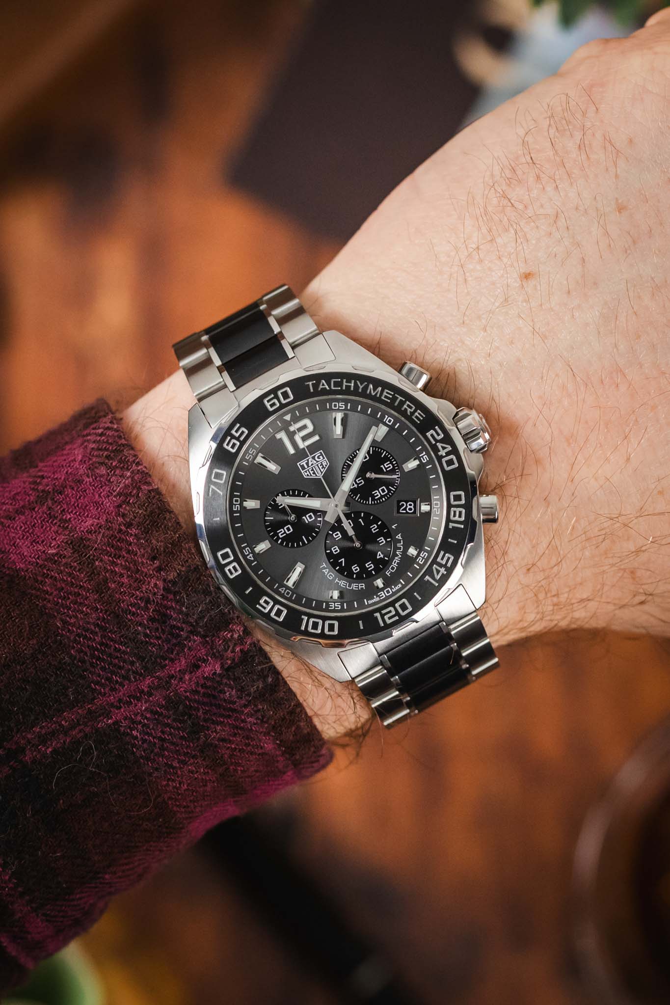 TAG HEUER Formula 1 Quartz Watch – Grey Sunray Brushed Dial 43mm - Image 2