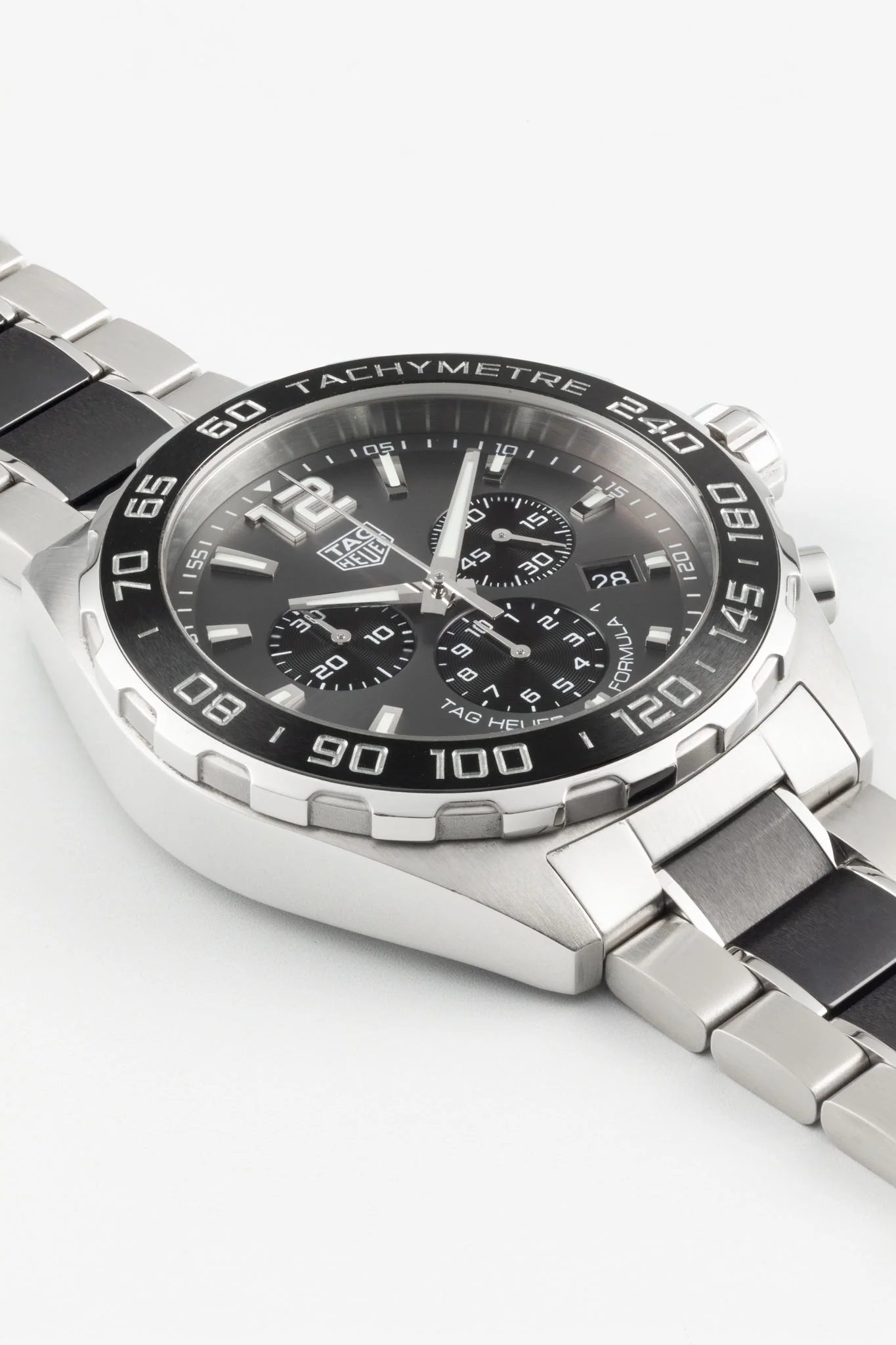 TAG HEUER Formula 1 Quartz Watch – Grey Sunray Brushed Dial 43mm - Image 3