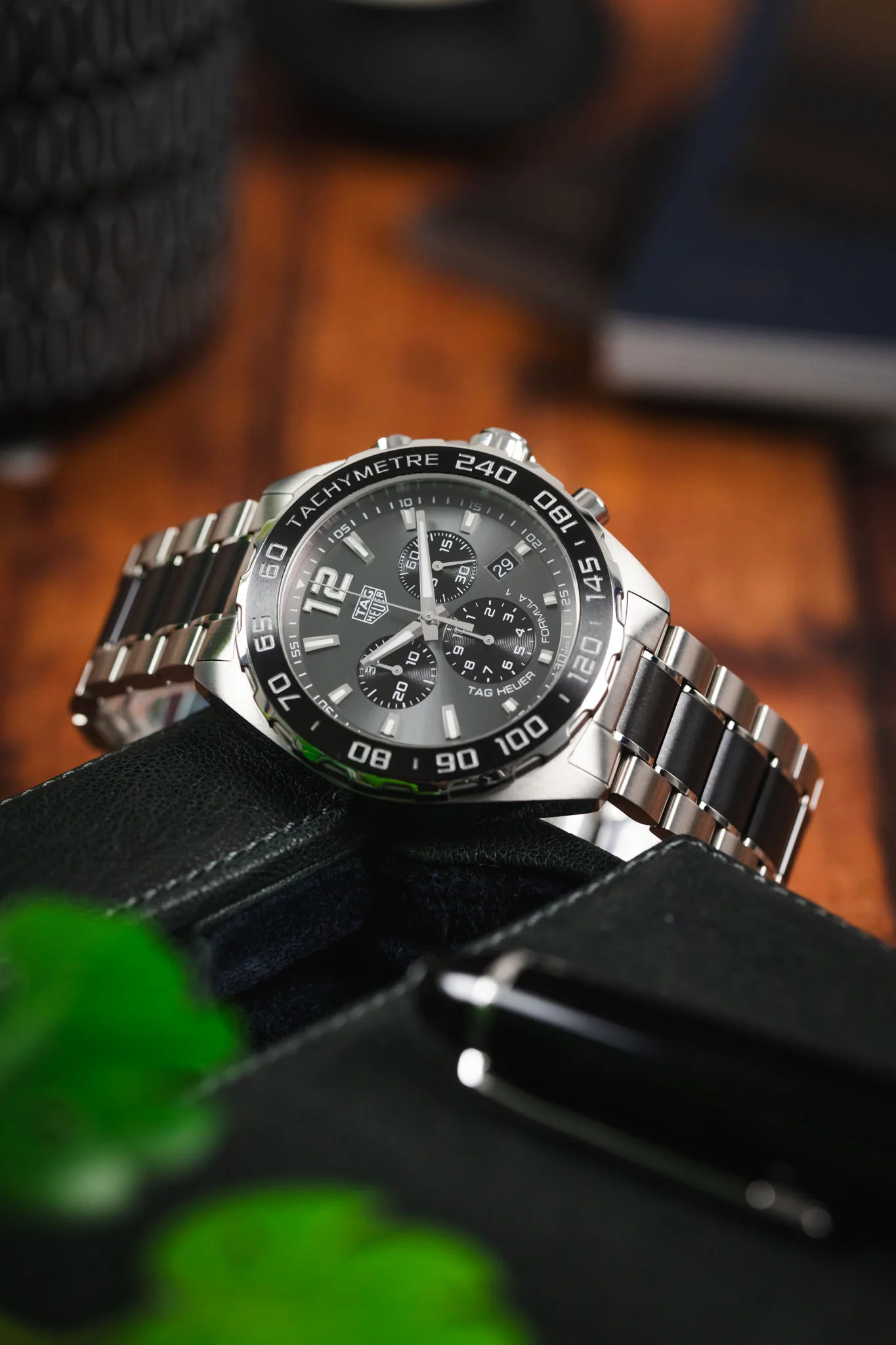 TAG HEUER Formula 1 Quartz Watch – Grey Sunray Brushed Dial 43mm - Image 4