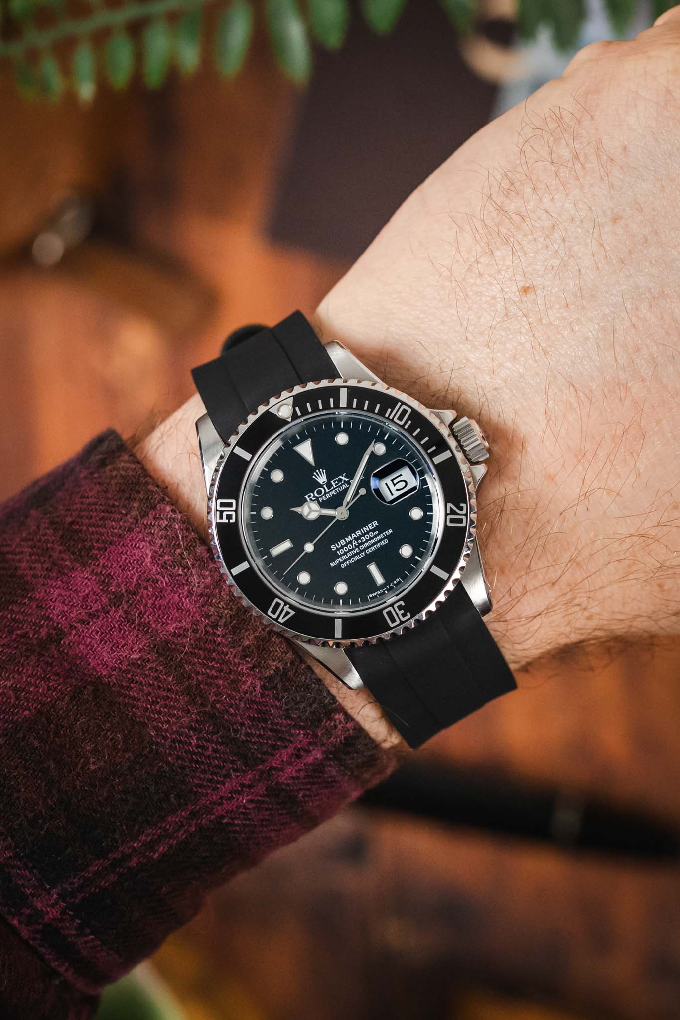 VANGUARD Curved-End Integrated Rubber Watch Strap for Rolex in BLACK - Image 2