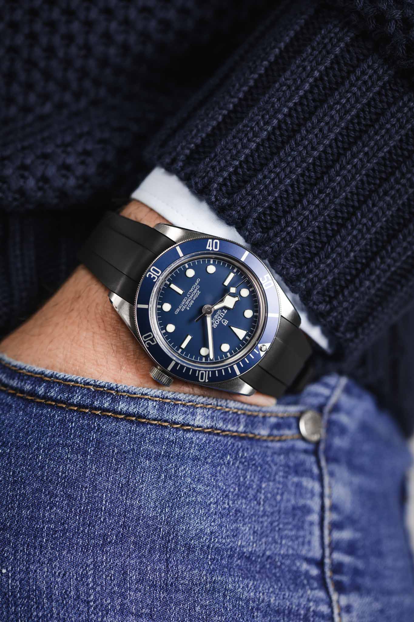 VANGUARD Integrated Rubber Watch Strap for Tudor Black Bay58 in BLACK - Image 6