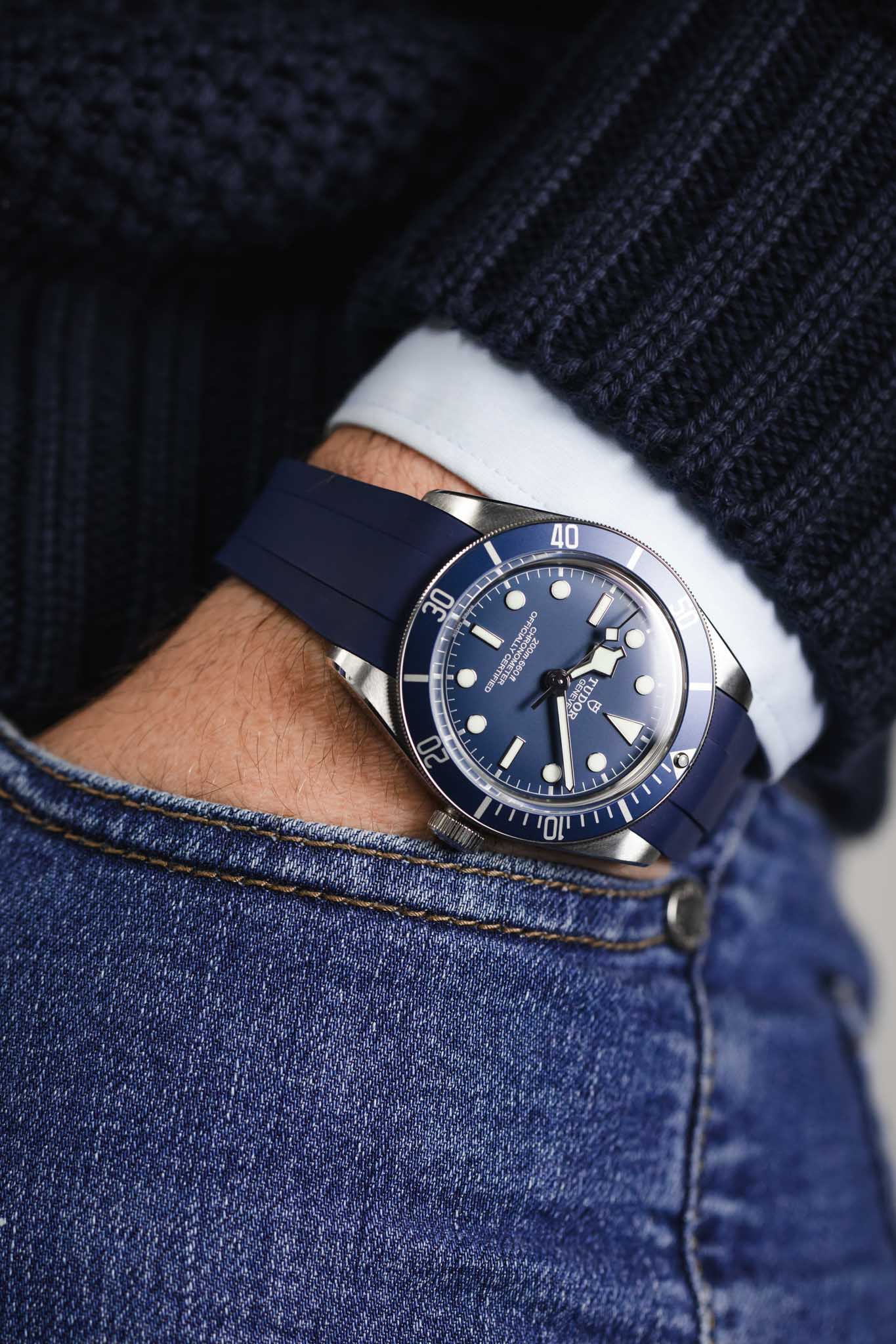 VANGUARD Integrated Rubber Watch Strap for Tudor Black Bay 58 in BLUE - Image 6