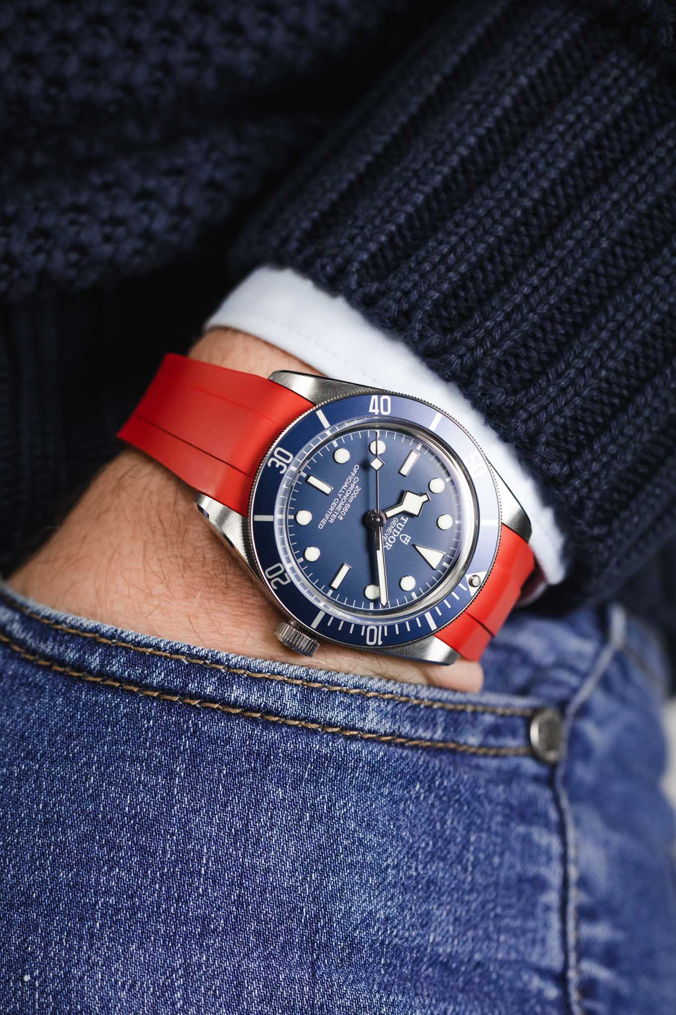 VANGUARD Integrated Rubber Watch Strap for Tudor Black Bay 58 in RED - Image 6