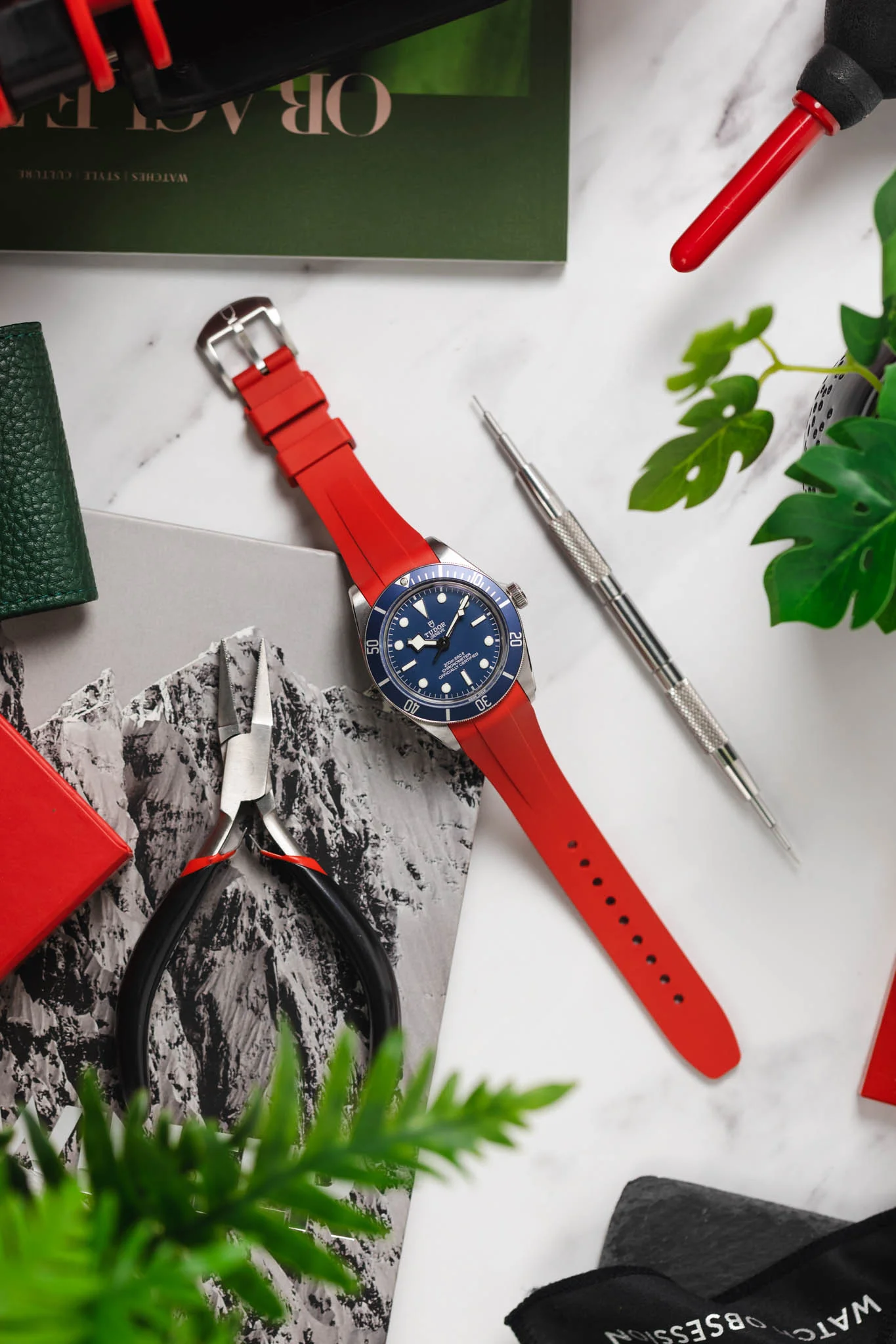 VANGUARD Integrated Rubber Watch Strap for Tudor Black Bay 58 in RED - Image 8