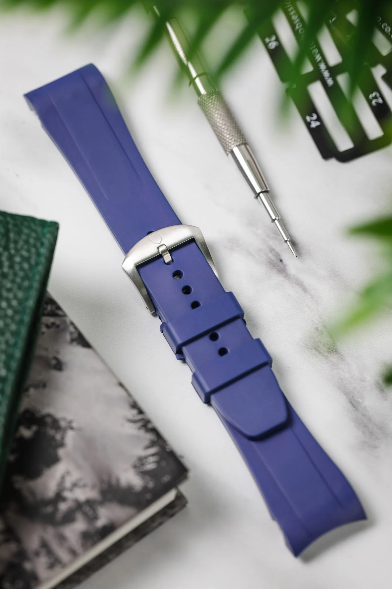VANGUARD Rubber Watch Strap for Tudor Heritage Chrono in BLUE - Image 4