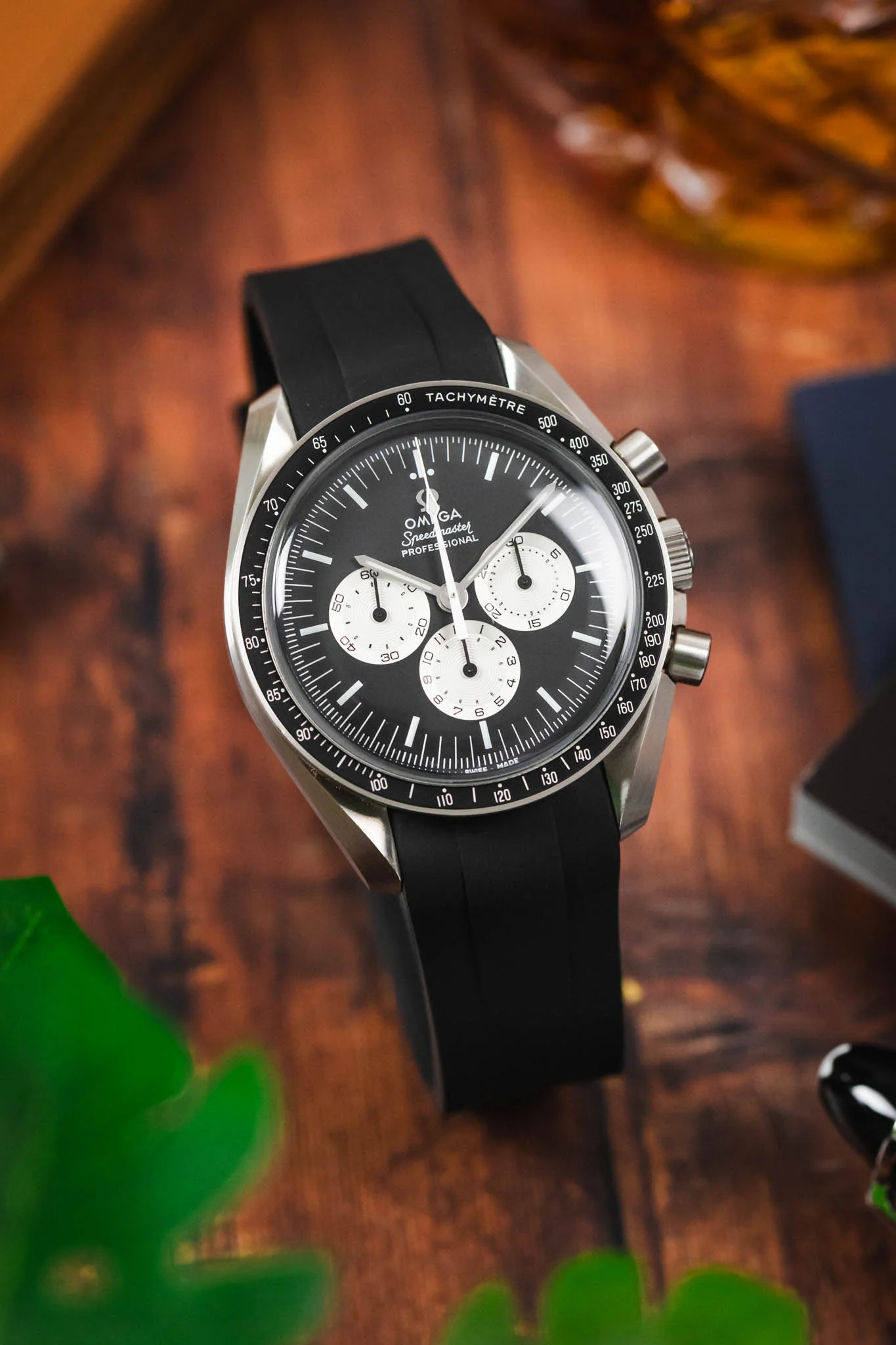 VANGUARD Integrated Rubber Watch Strap for Omega Speedmaster/ Moonswatch in BLACK - Image 4