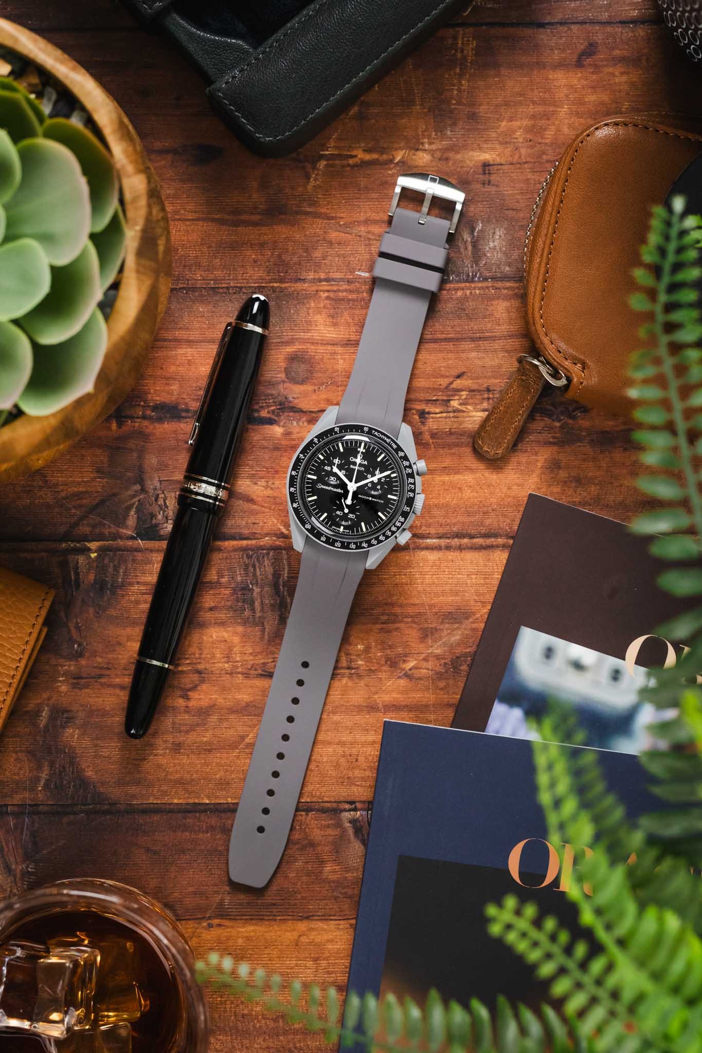 VANGUARD Integrated Rubber Watch Strap for Omega Speedmaster/ Moonswatch in GREY - Image 8