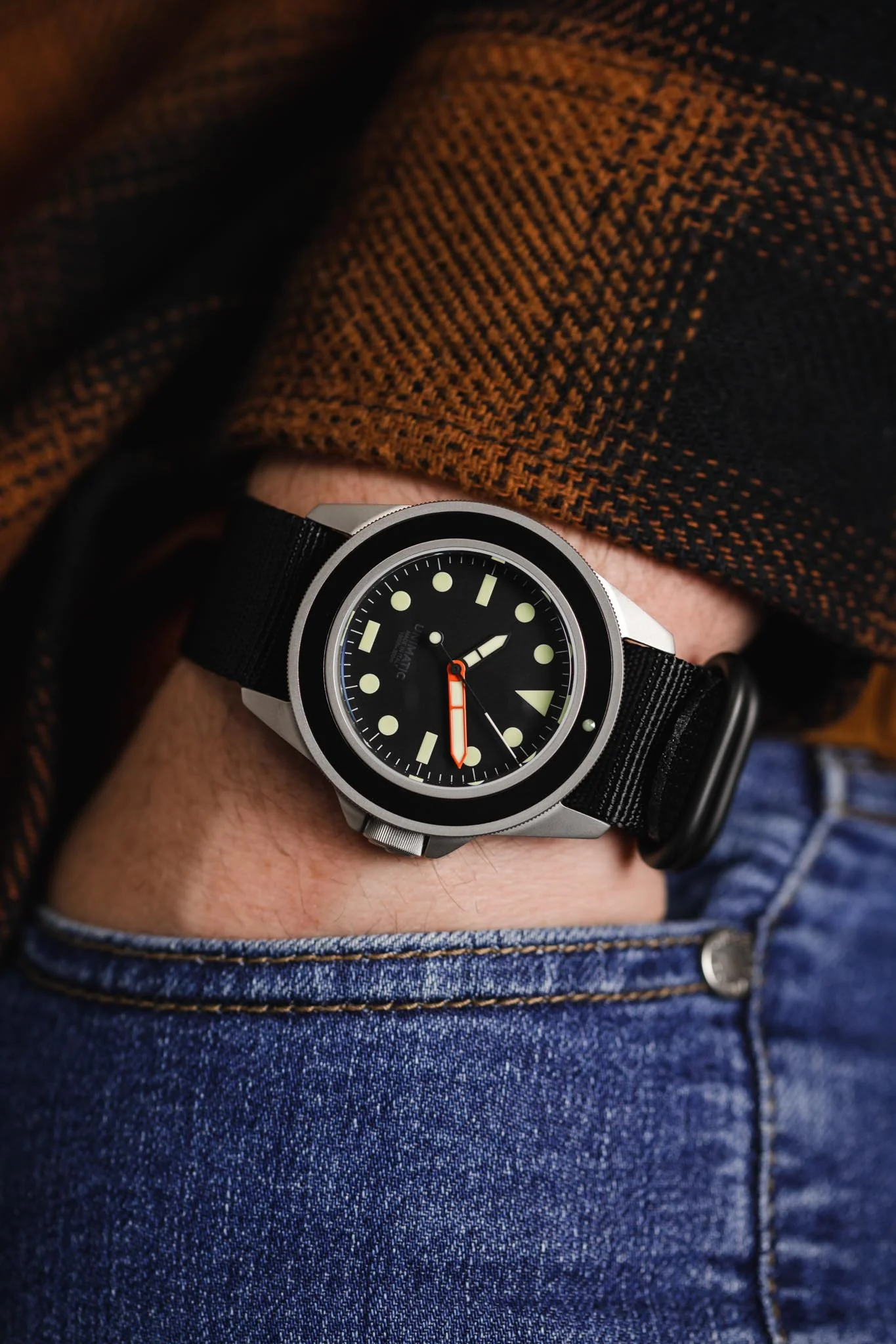 ZULU Nylon Watch Strap with 3 PVD Rings in BLACK - Image 5